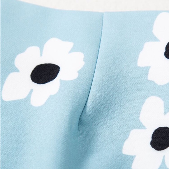 Floral print skirts - Picture 3 of 3